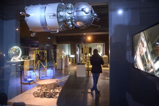 Polytechnic Museum in Moscow ubveiles exposition "Russia Makes It Herself"