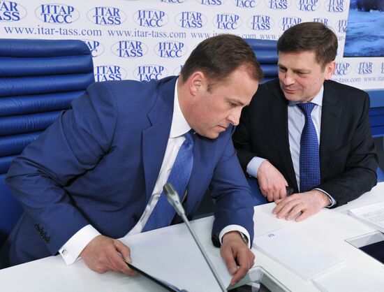 Press conference by Russia's Federal Space Agency and United Rocket and Space Corporation managers