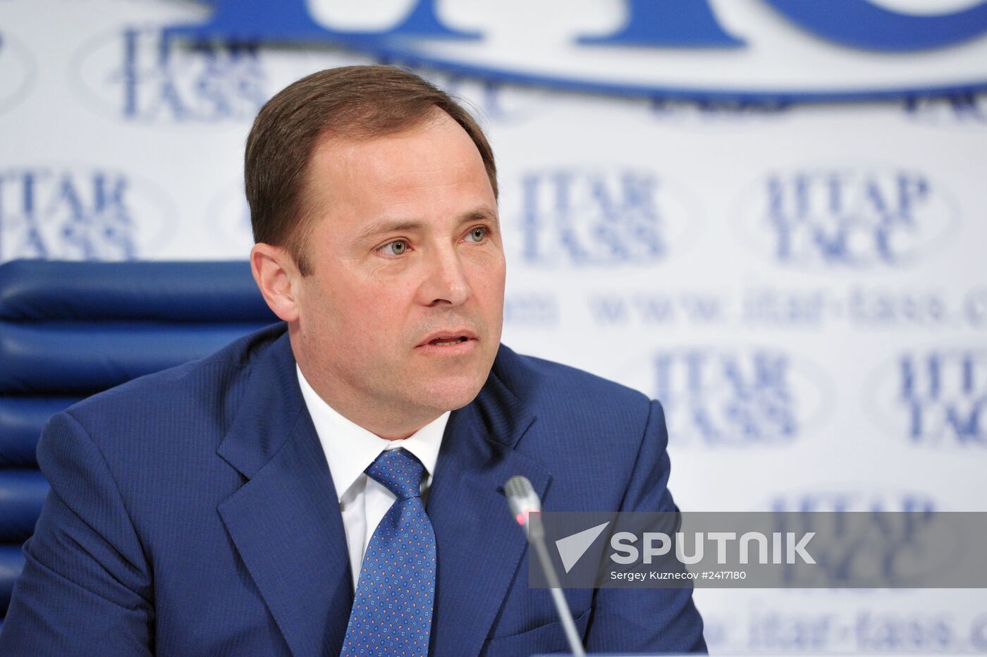 Roscosmos and United Rocket and Space Corporation leaders hold news conference