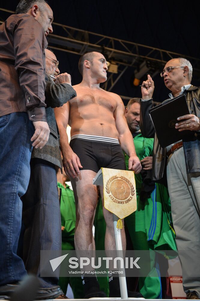 Boxing. Denis Levedev, Guillermo Jones official weigh-ins