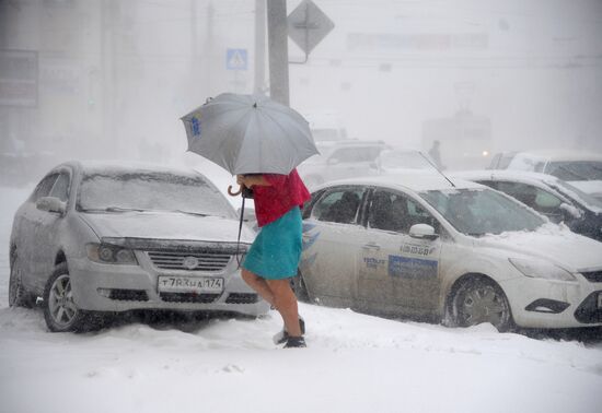 Snow blizzard hits Urals