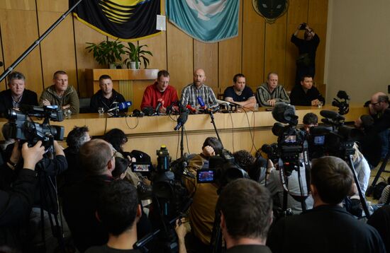 News conference by OSCE observers detained by self-defense forces in Ukraine