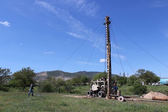 Update on fresh water supply in Crimea