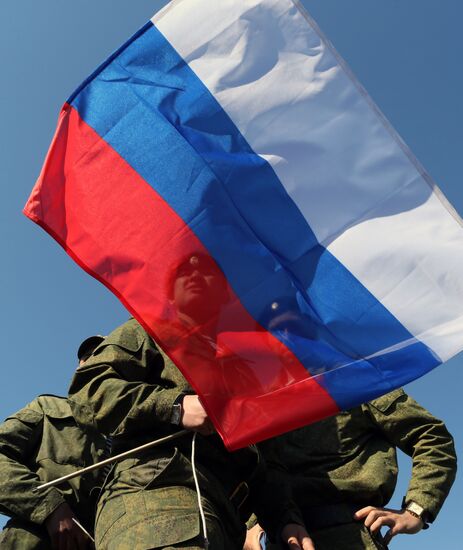 Relocating Baltic Fleet military equipment to Victory Day Parade site
