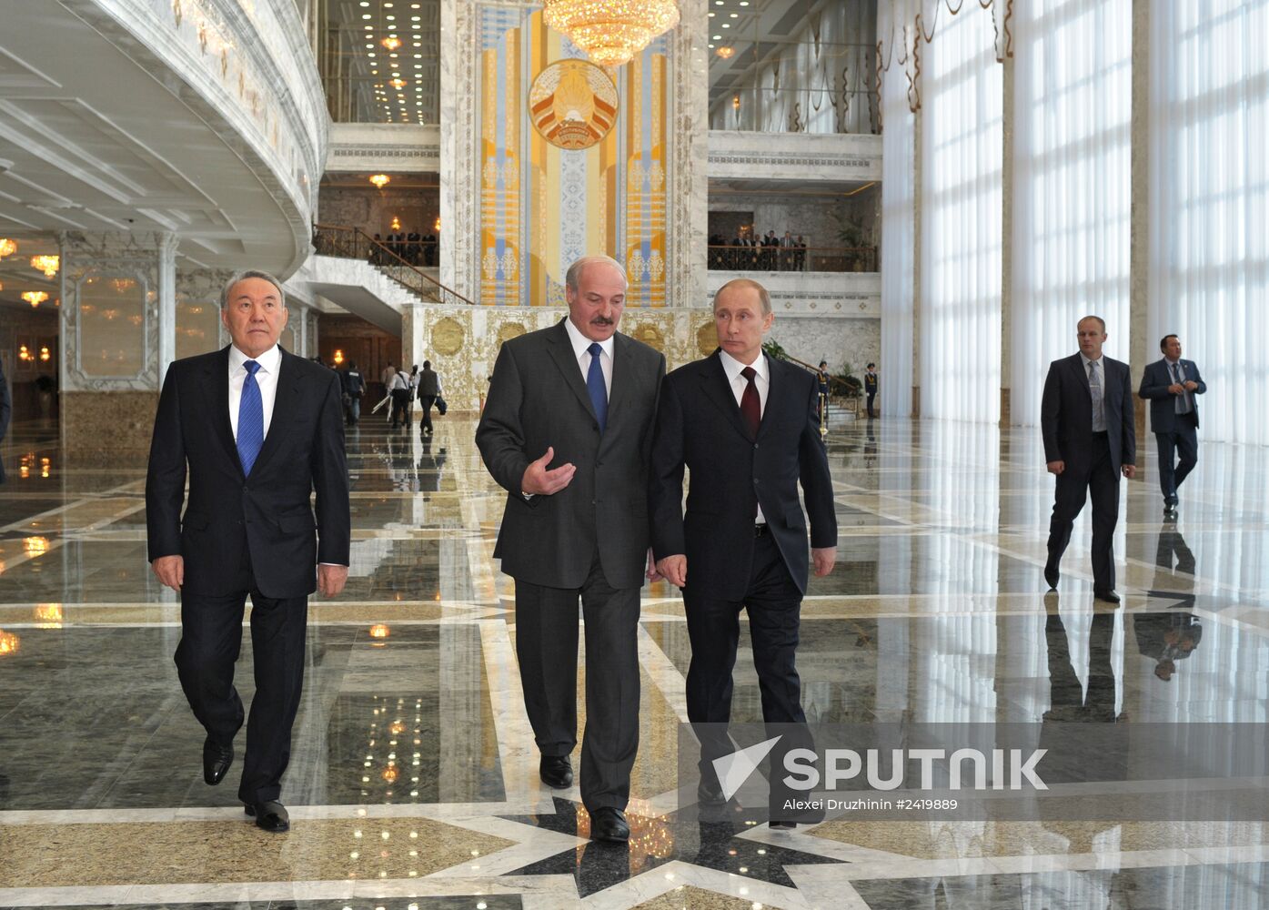 Vladimir Putin visits Belarus to attend EAEU meeting