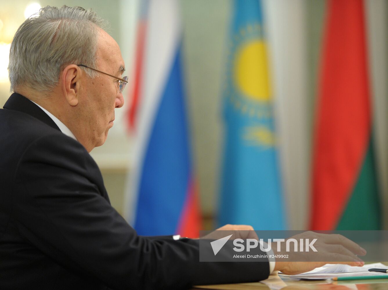 Vladimir Putin visits Belarus to attend EAEU meeting