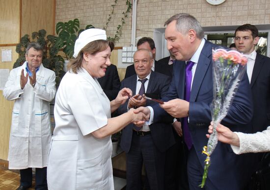 Deputy Prime Minister Dmitry Rogozin visits Crimea