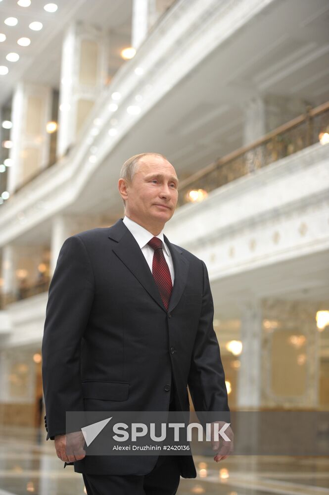 Vladimir Putin visits Belarus to attend SEEC meeting