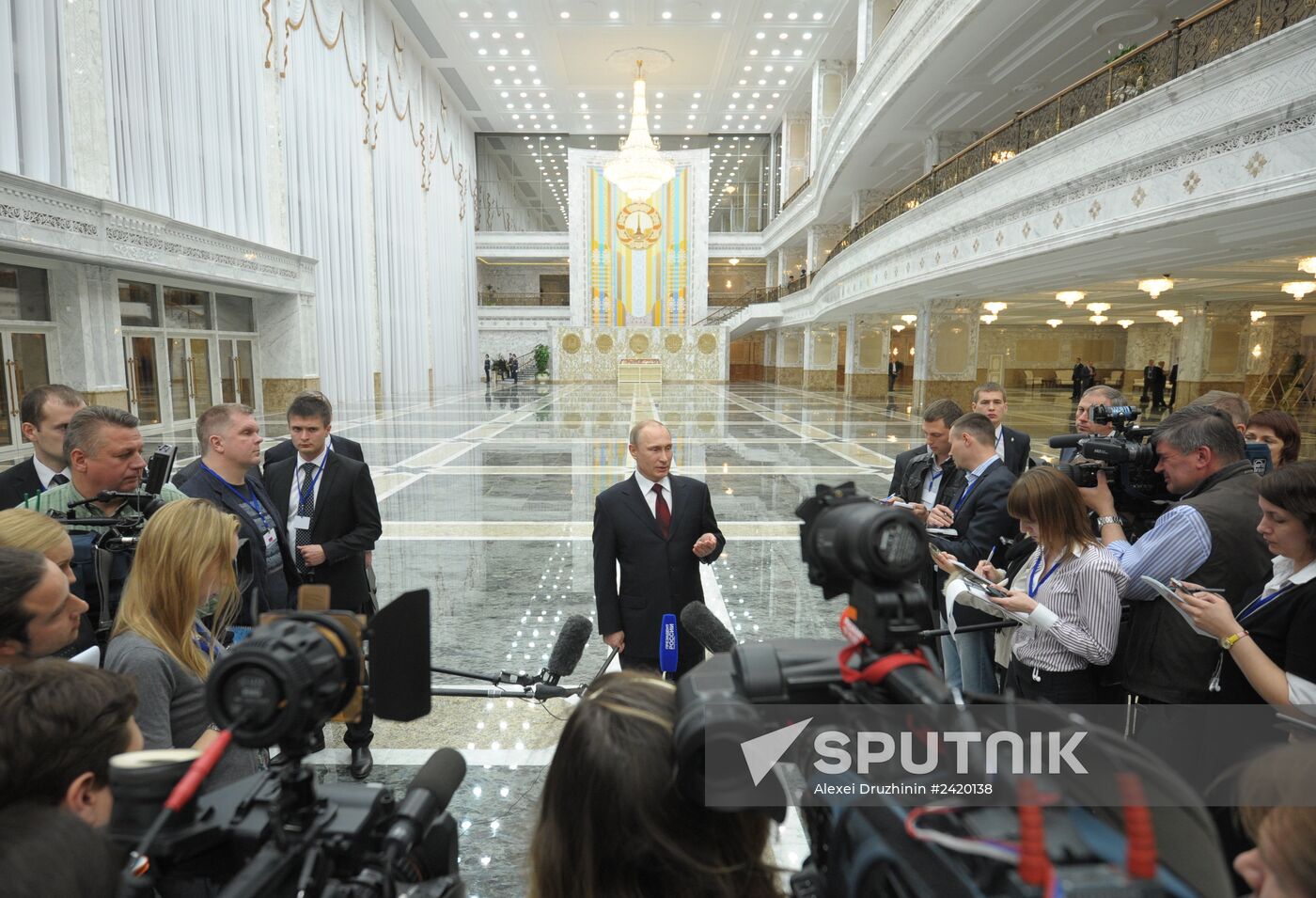 Vladimir Putin visits Belarus to attend SEEC meeting
