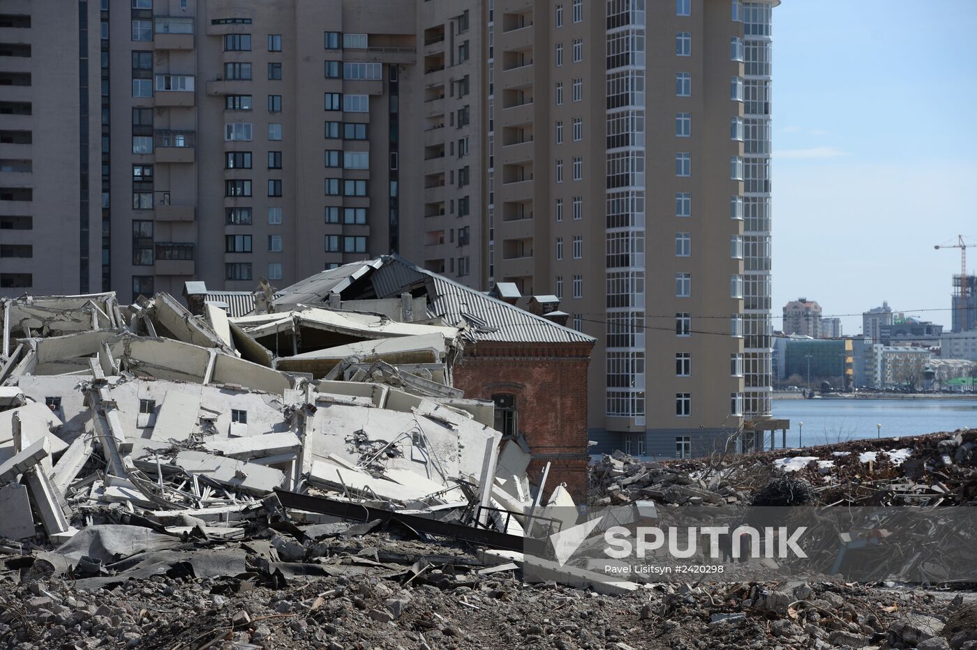 Factory facilities pulled down in Yekaterinburg
