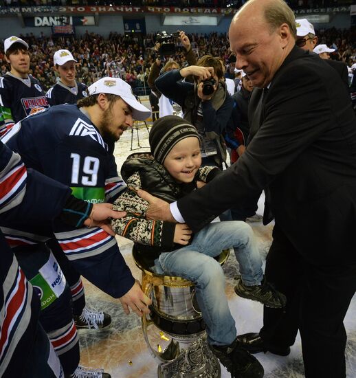 Kontinental Hockey League. Metallurg Magnitogorsk vs. Lev Praha