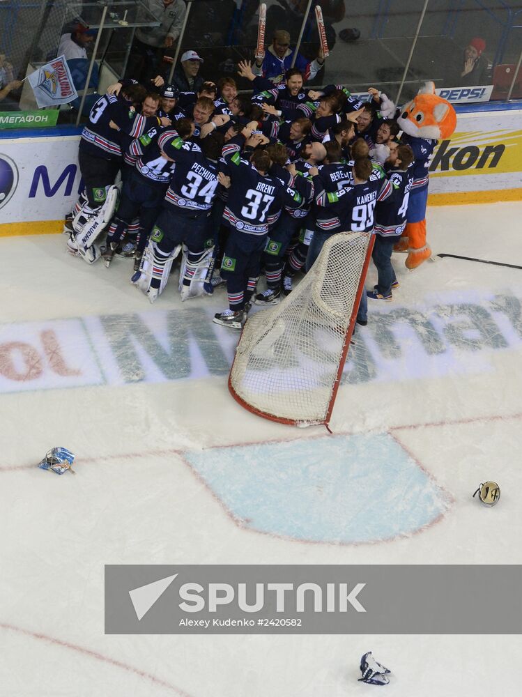 Kontinental Hockey League. Metallurg vs. Lev