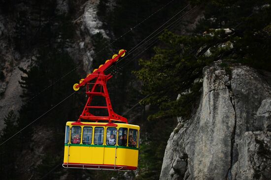 Miskhor - Ai-Petri cableway commissioned in Crimea after repair works