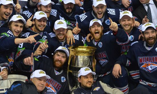 Kontinental Hockey League. Metallurg vs. Lev