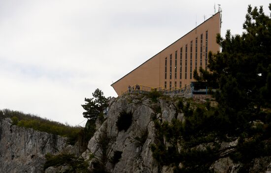 Miskhor - Ai-Petri cableway commissioned in Crimea after repair works