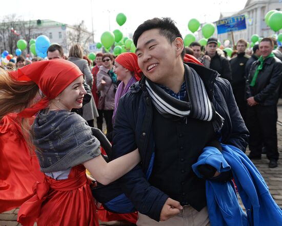 May Day processions in Russian regions