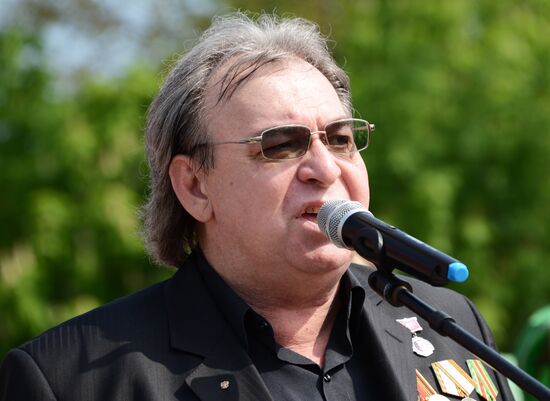 Celebrating International Workers' Solidarity Day in Donetsk