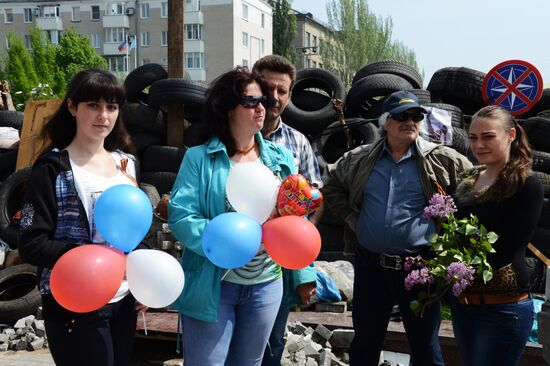 Celebrating International Workers' Solidarity Day in Donetsk