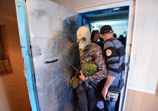 Federalization supporters seize police station in Krasnoarmeisk, Donetsk Region