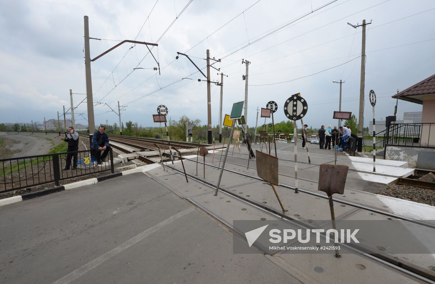 Ukrainian troops launch assault on Slavyansk