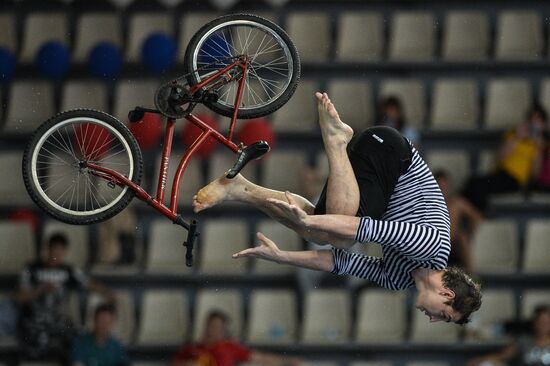 FINA/NVC Diving World Series 2014. Day One