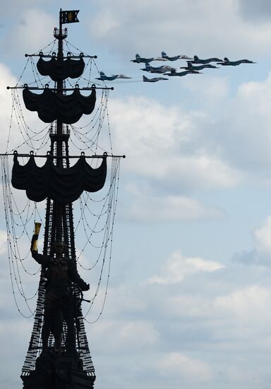 Victory Parade's air show rehearsal
