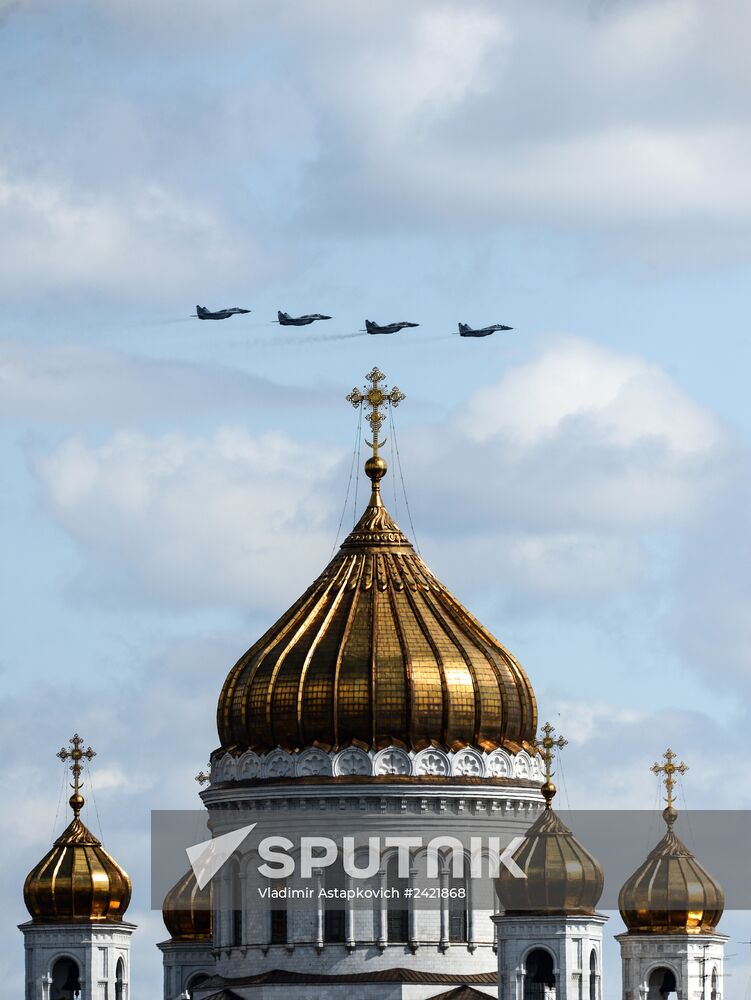 Victory Parade's air show rehearsal