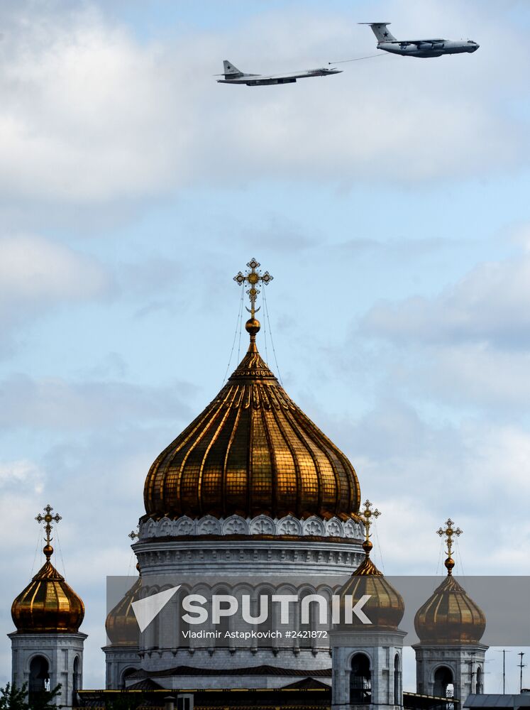 Victory Parade's air show rehearsal