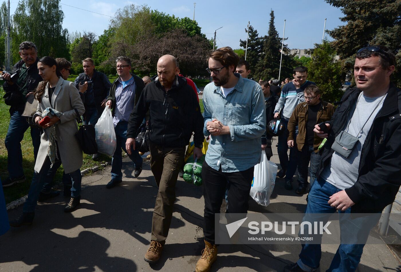 OSCE foreign military observers released in Slavyansk