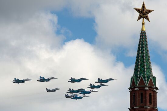 Victory Parade's air show rehearsal