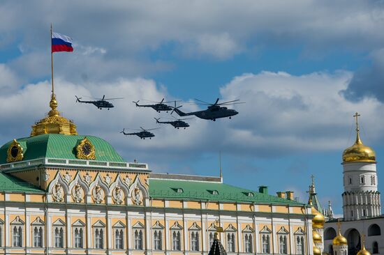 Victory Parade's air show rehearsal
