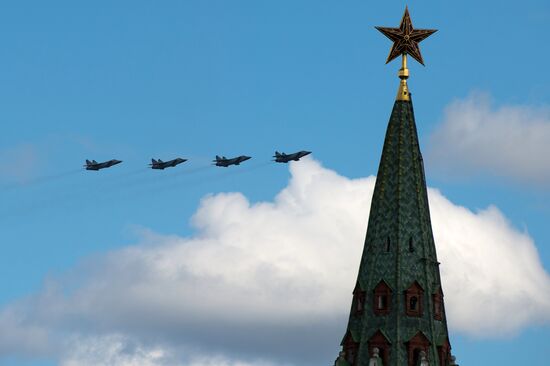 Victory Parade's air show rehearsal