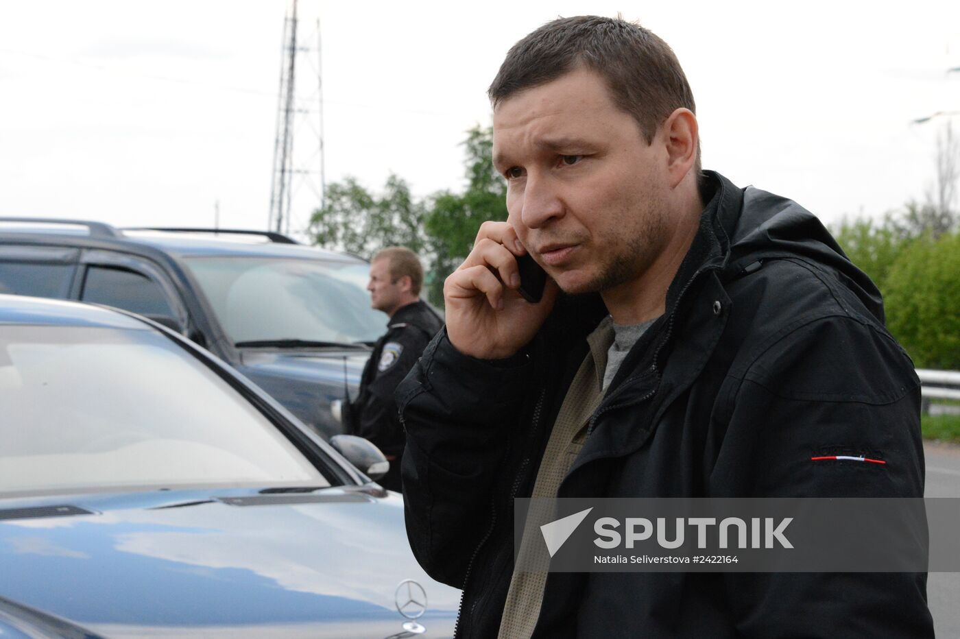 Released OSCE military inspectors arrive in Donetsk