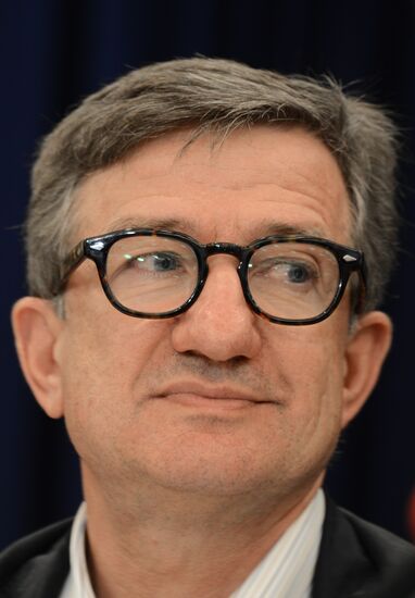 Released OSCE military inspectors arrive in Donetsk