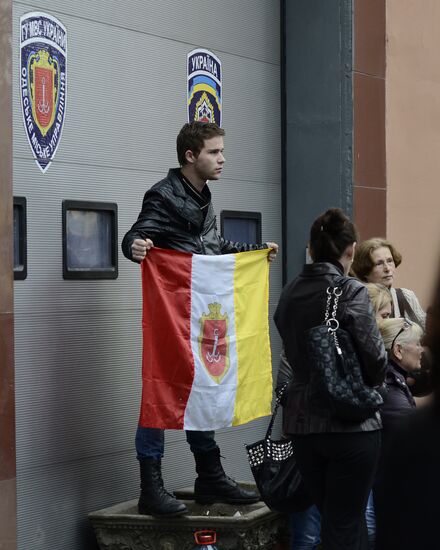 Protesters demand release of those detained in Odessa clashes