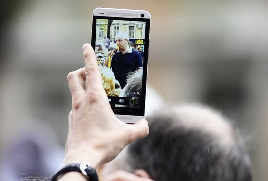 Protesters demand release of people detained after clashes in Odessa