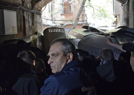 Protesters demand release of those detained in Odessa clashes