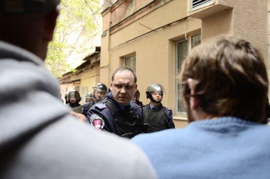 Protesters demand release of people detained after clashes in Odessa