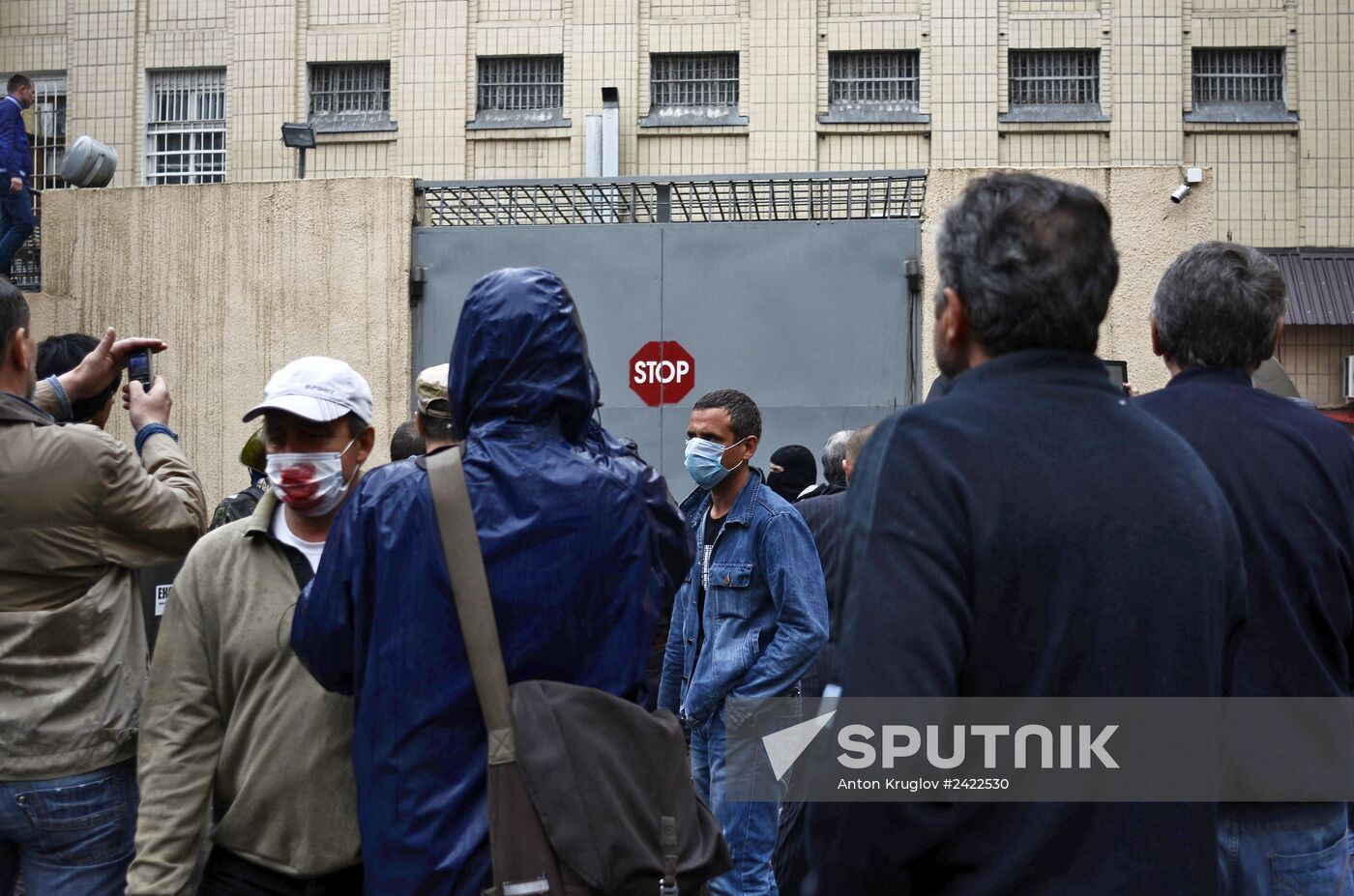 Protesters demand release of people detained after clashes in Odessa