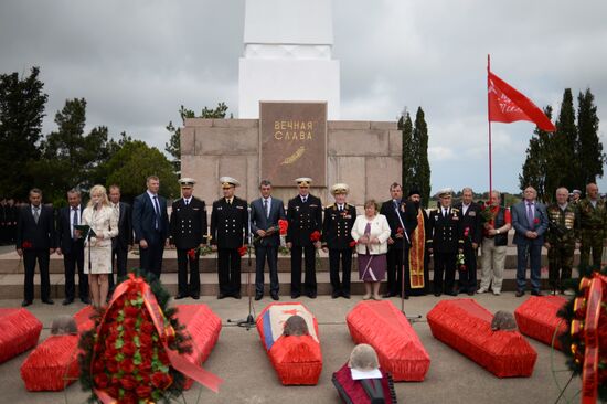 Bodies of warriors killed in Great Patriotic War buried