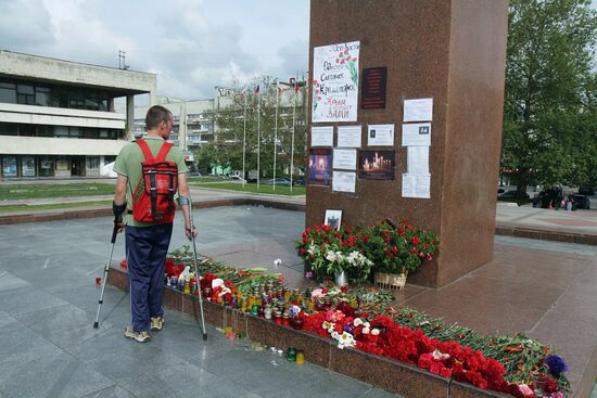 Simferopol residents pay tribute to Odessa victims