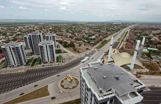 Preparations for opening of Aiman Kadyrova Mosque and high-rise buildings in Argun