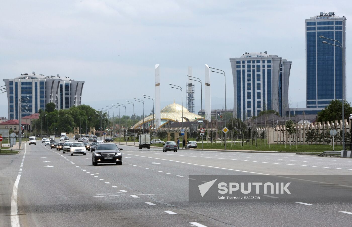 Preparations for opening of Aiman Kadyrova Mosque and high-rise buildings in Argun
