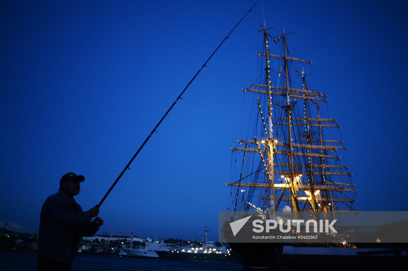 Barque "Kruzenshtern" arrives in Sevastopol