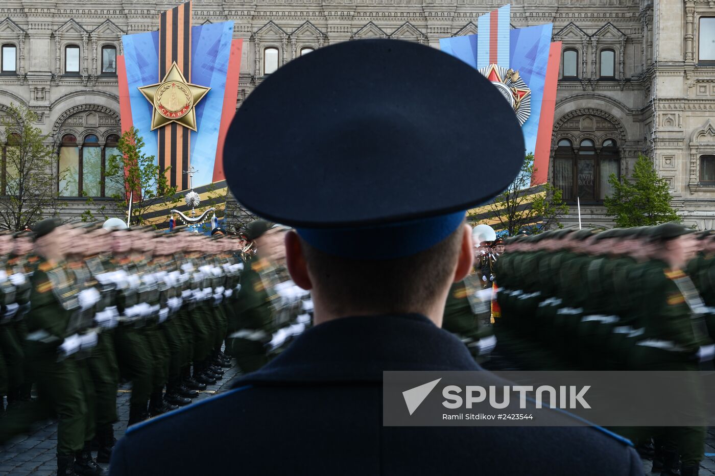 Full dress rehearsal of V-Day Parade