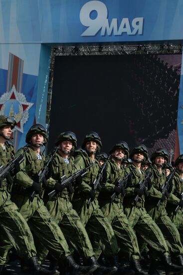 Full dress rehearsal of V-Day Parade