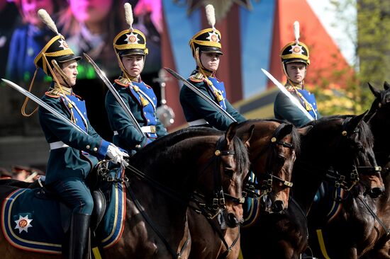 Full dress rehearsal of V-Day Parade