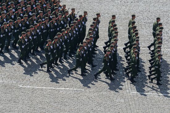 Full dress rehearsal of V-Day Parade
