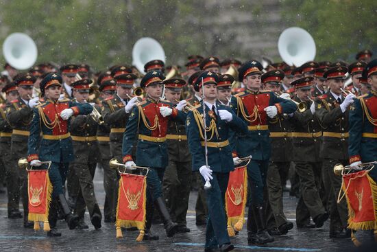 Full dress rehearsal of V-Day Parade