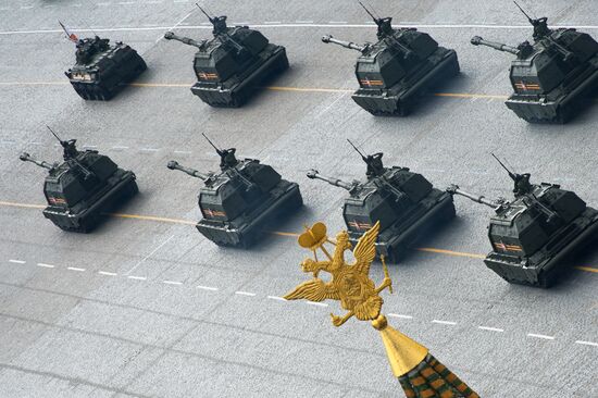 Full dress rehearsal of V-Day Parade